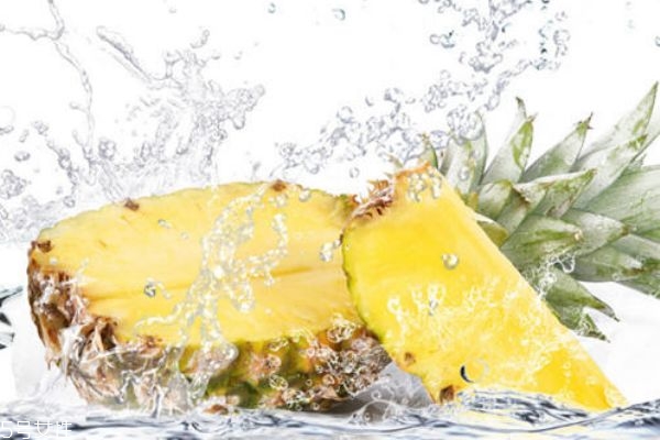 吃菠萝注意事项,菠萝的吃法注意事项