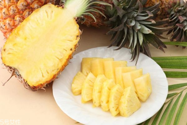 吃完菠萝喝水苦,吃菠萝喝水发苦