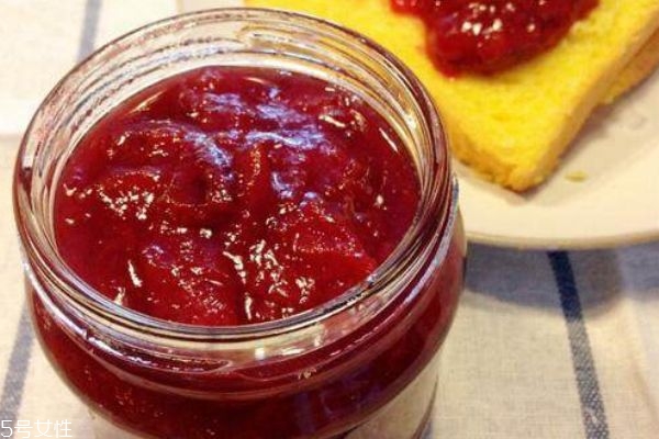 蓝莓果酱的热量,牛油果酱的热量