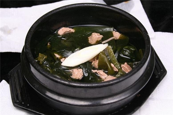 怎样做海参汤好喝,煲海带汤放什么材料煲好喝