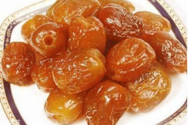 蜜枣泡水喝有什么好处和坏处,蜜枣泡水喝有什么好处
