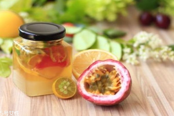 百香果泡酒方法,百香果泡酒的正确方法如下