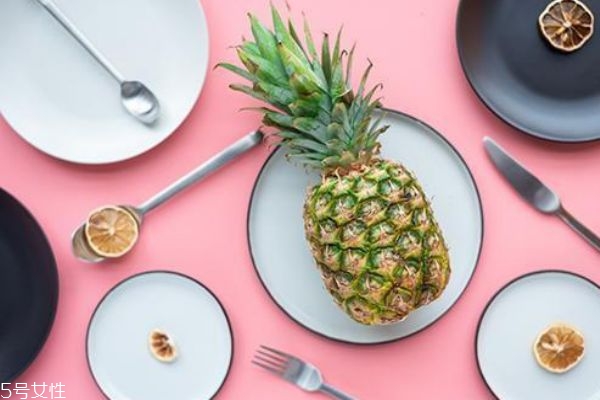 晚上吃菠萝能减肥吗,减肥期间晚上吃菠萝会不会胖