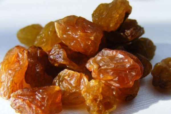 葡萄干适合什么人吃,葡萄干适合什么样的人吃 葡萄干适合什么人吃,葡萄干适合什么样的人吃