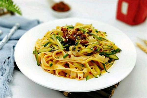 牛肉酱拌面好吃吗,买的牛肉酱怎么拌面 牛肉酱拌面好吃吗,买的牛肉酱怎么拌面