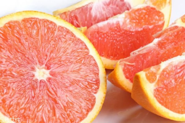 脐橙和血橙哪个营养高,血橙和脐橙的营养价值 脐橙和血橙哪个营养高,血橙和脐橙的营养价值