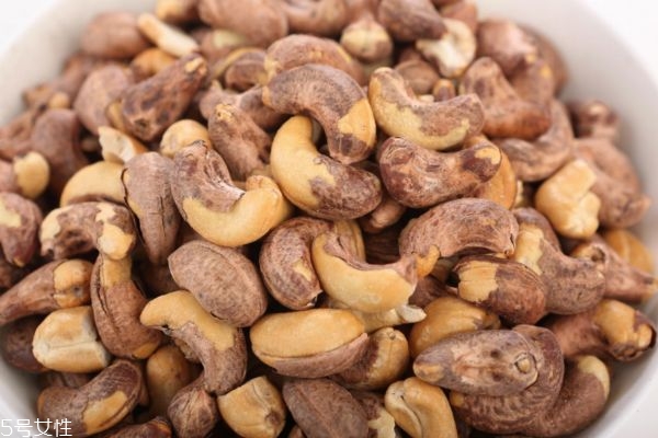 吃腰果的注意事项,吃腰果的禁忌症