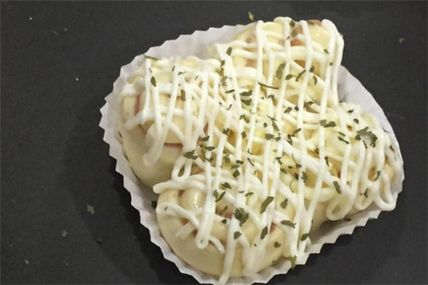 色拉酱和沙拉酱的用法,沙拉酱怎么吃