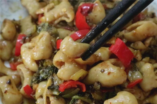 猪大肠炒酸菜的做法窍门,猪大肠炒酸菜怎么炒才好吃