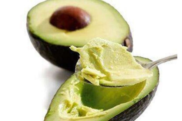 牛油果可以拌白糖吃吗,牛油果白糖的简单吃法