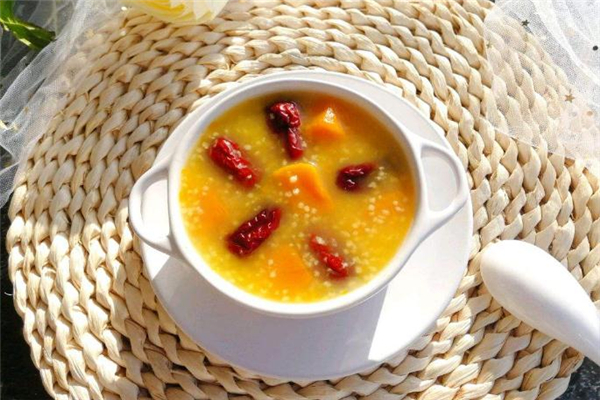 喝红枣小米粥有什么好处,吃小米红枣粥有什么好处 喝红枣小米粥有什么好处,吃小米红枣粥有什么好处