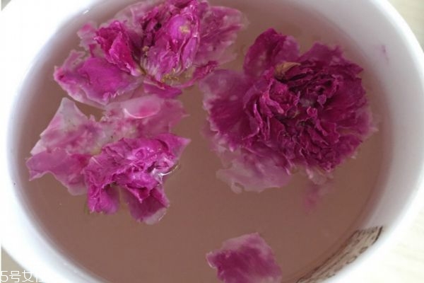 玫瑰花泡水喝的9大禁忌,玫瑰花泡水喝的9大禁忌 新闻