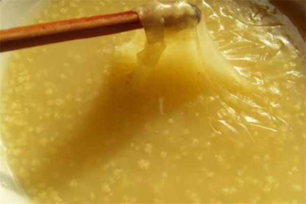 红糖小米粥的做法和功效和作用,红糖小米粥的做法