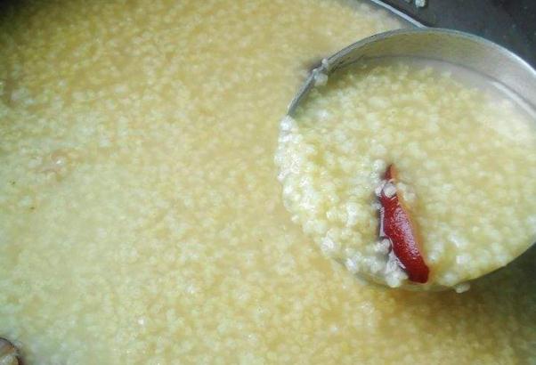 小米粥可以高压锅煮吗,小米能用高压锅煮粥吗