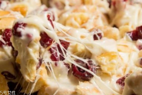 雪花酥的做法最佳配方,雪花酥的做法视频教程