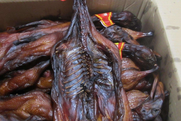 酱板鸭怎么吃好吃,酱板鸭的做法和配方 酱板鸭怎么吃好吃,酱板鸭的做法和配方