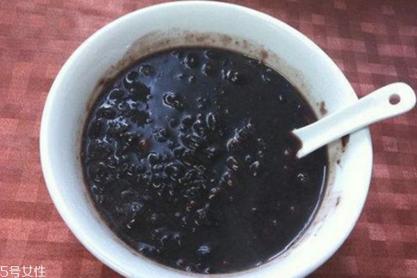 黑米吃多了会怎么样,黑米吃多了会变黑吗