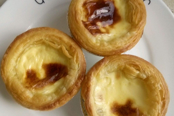 为什么烤蛋挞底部湿软,蛋挞烤完为什么底部湿软的