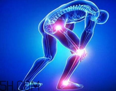 喝酒对关节炎有影响吗?,喝酒会引发关节炎吗