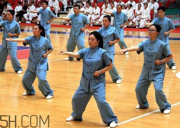 八段锦是太极还是气功?,八段锦属于气功还是太极