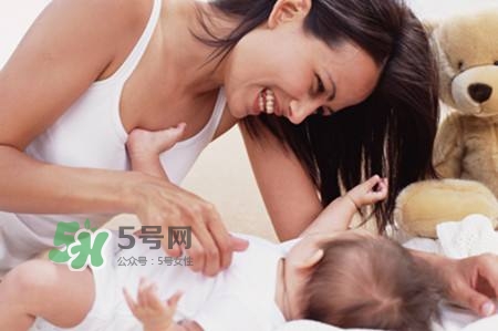 自然分娩时如何配合医生(自然分娩注意事项) 自然分娩时如何配合医生(自然分娩注意事项)