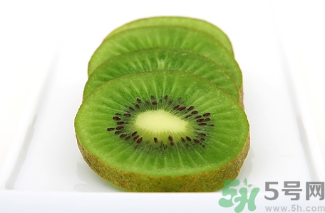 吃猕猴桃过敏怎么办(猕猴桃过敏怎么办)