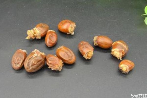 荔枝核可以怎么服用呢(荔枝核怎么吃) 荔枝核可以怎么服用呢(荔枝核怎么吃)