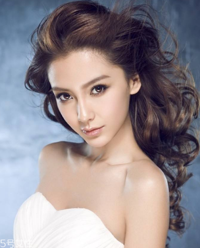 丝绒美甲怎么做,丝绒美甲图片款式 丝绒美甲怎么做,丝绒美甲图片款式