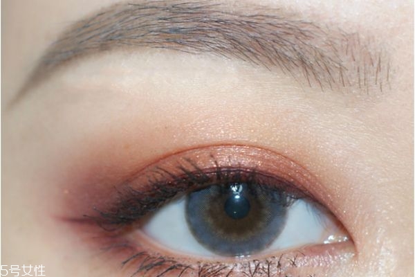 大眼眼妆教程,化大眼妆教程