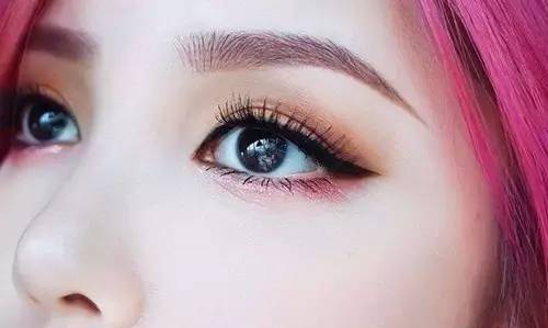 假睫毛要怎么卸下来,怎么卸假眼睫毛怎么卸呢