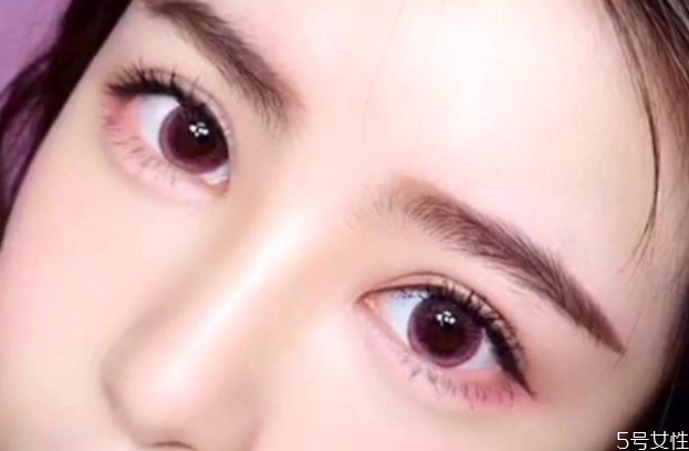 美瞳颜色和眼影搭配,棕色美瞳配什么眼影