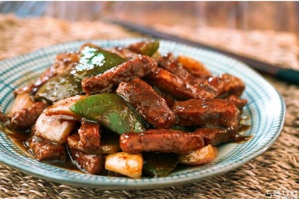 睫毛夹怎么夹翘,睫毛夹怎么夹翘睫毛