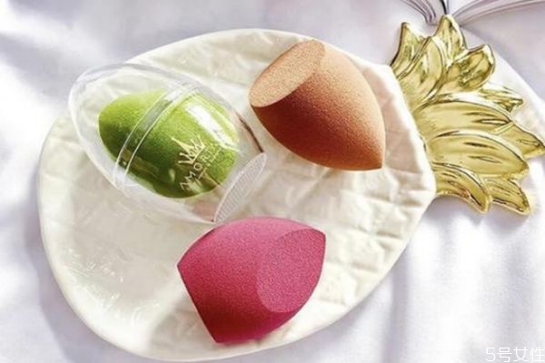 美妆蛋可以给别人用吗,用别人的美妆蛋会怎么样