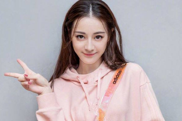 眼距窄怎么化妆,两眼间距窄怎么画眼妆