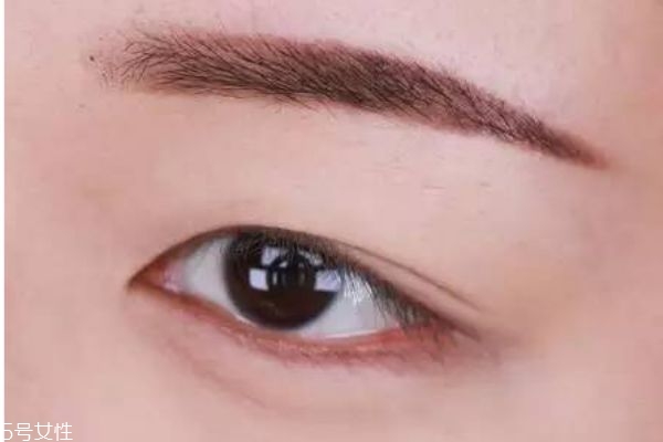 眼妆的画法步骤图片,眼妆简单画法