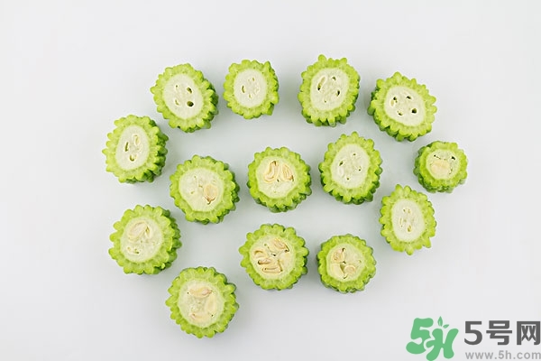 苦瓜可治便秘(苦瓜可治便秘吗)