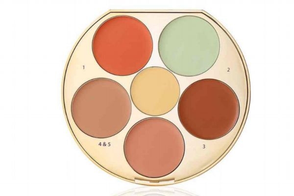 修容膏用在粉底液前还是之后,先用修容霜还是粉底液