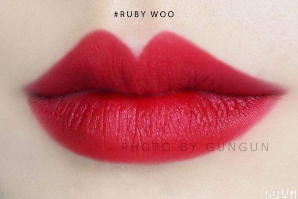 倩碧小雏菊腮红哪个色号好看,倩碧小雏菊腮红怎么样 倩碧小雏菊腮红哪个色号好看,倩碧小雏菊腮红怎么样