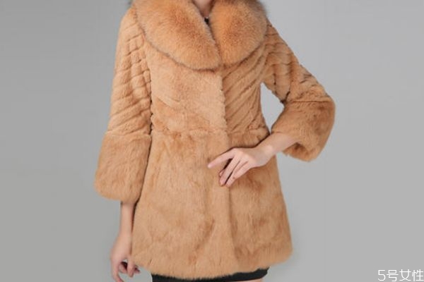 兔毛衣服会掉毛吗,兔毛毛衣会掉毛吗 兔毛衣服会掉毛吗,兔毛毛衣会掉毛吗