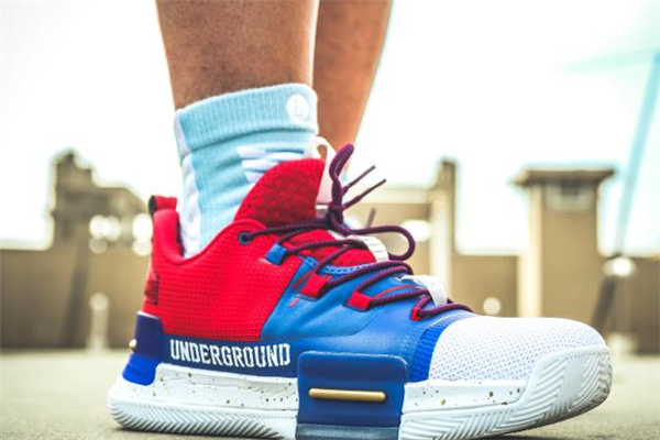 路威上脚闪现,匹克路威闪现2.0 路威上脚闪现,匹克路威闪现2.0