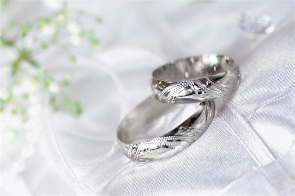 对戒有必要买好点的吗,对戒一定要买吗 对戒有必要买好点的吗,对戒一定要买吗