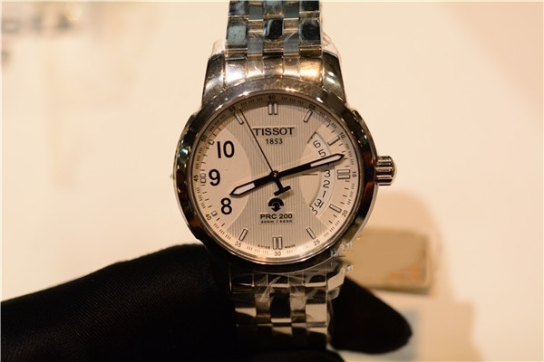 天梭石英表换电池要多少钱,天梭石英表电池多少钱一个