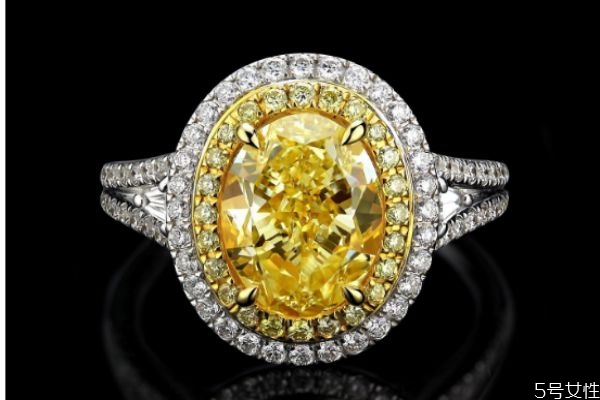 戴钻石的好处,钻石颜色重要吗 戴钻石的好处,钻石颜色重要吗