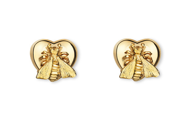 黄金耳钉如何清洗,黄金耳钉怎么清洗干净发亮