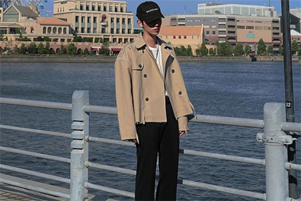 棒球服怎么画,粉色棒球服