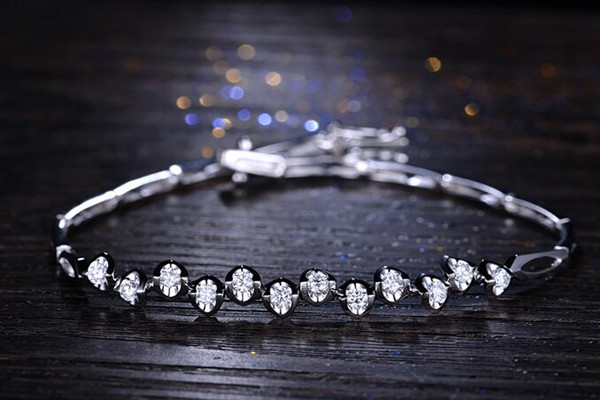 钻石项链值钱吗,钻石项链什么价格 钻石项链值钱吗,钻石项链什么价格