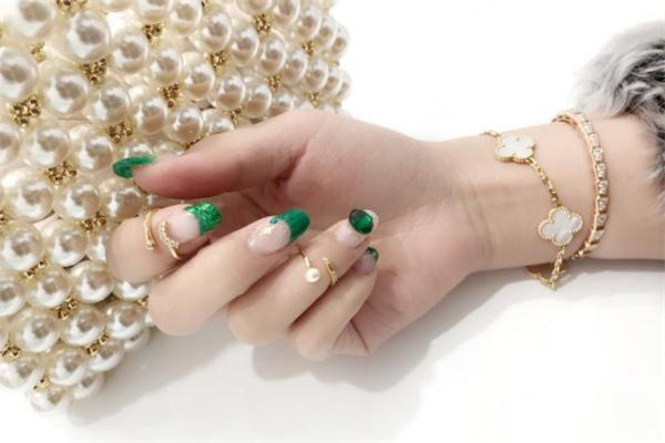 梵克雅宝有升值空间吗,梵克雅宝保值吗