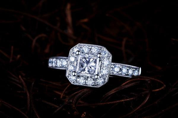 公主方钻石有多少个切割面,公主方钻石切工标准 公主方钻石有多少个切割面,公主方钻石切工标准