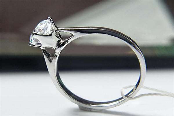 40分钻戒价位,为什么40分钻戒很少的 40分钻戒价位,为什么40分钻戒很少的