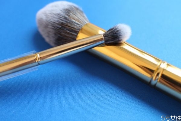 2020年粉底液好用排行榜,最近很火的粉底刷好用吗